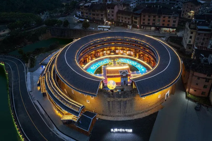 Yongding Tulou Xiangxu Tianya Mingyue Dao immersive Theater Theme B&B - Image 1