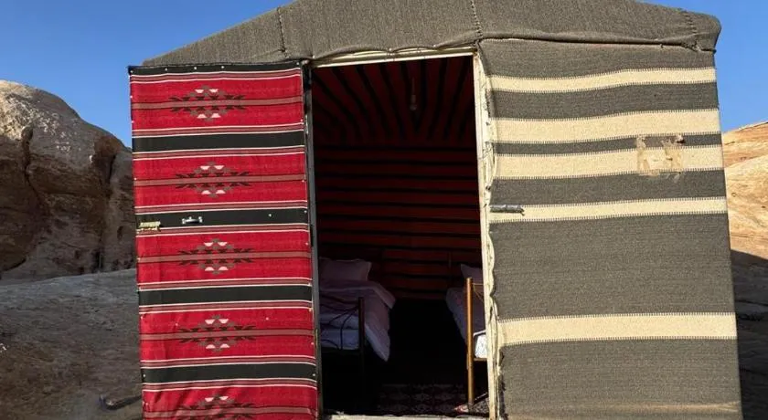 Bedouin family home - Image 1