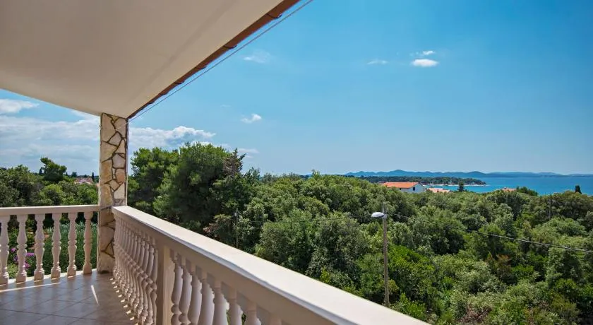 Apartments Petrčane Welcome - Image 1