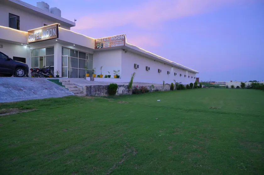 Hotel Moon -Near Bus Stand Panipat - Image 1