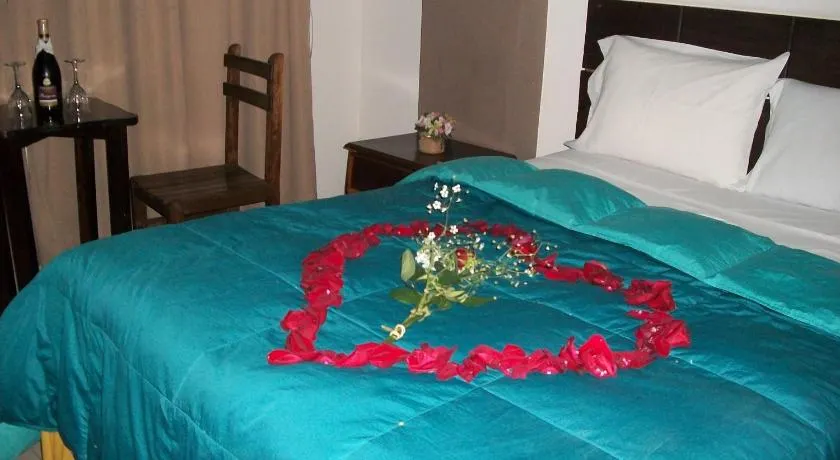 Suites El Parque - Image 1