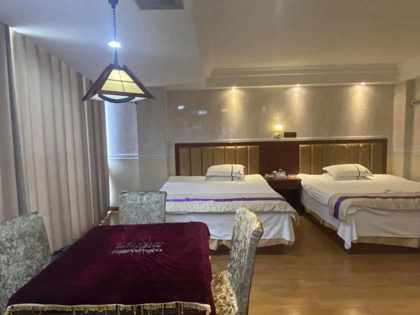 Lanting Bay Luxury Business Hotel - Image 1