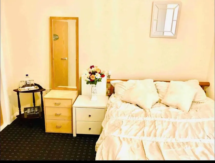 Comfortable double room close to the city centre - Image 1