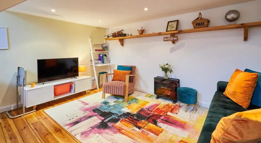 Host & Stay - Millers Coach House - Image 1