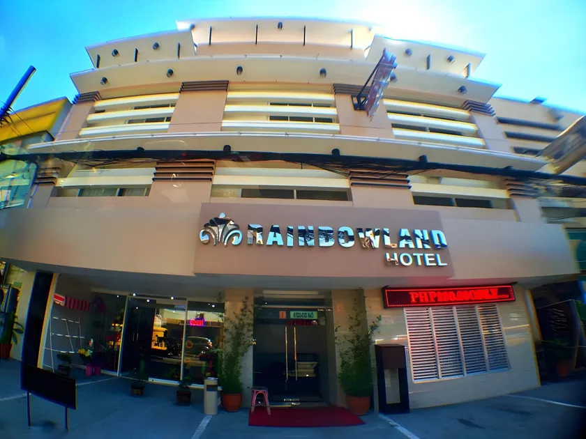 Rainbowland Hotel - Image 1