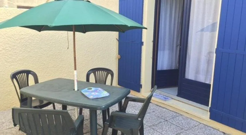 Villa T2 avec piscine et parking à Port Leucate, 4 personnes - Image 1