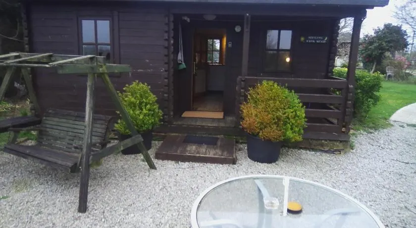 Trevenna Cabin - Image 1