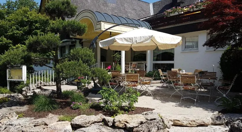 Urlaubs- und Wellnesshotel Friederike - Image 1