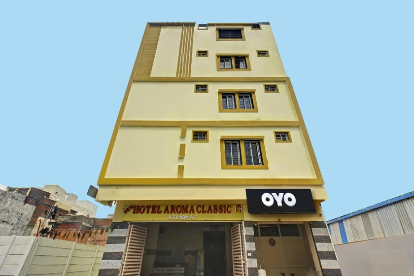 Hotel O New Hotel Aroma Classic - Image 1