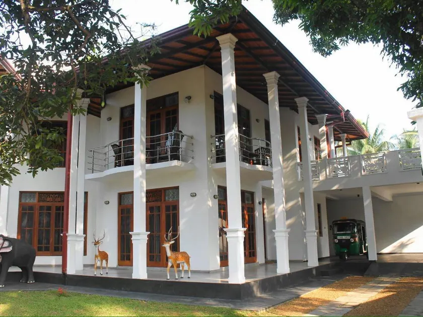 Mahakumara White House Hotel - Image 1