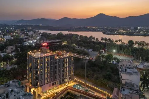 Perfectstayz Premium Udaipur by the Lake - Image 1