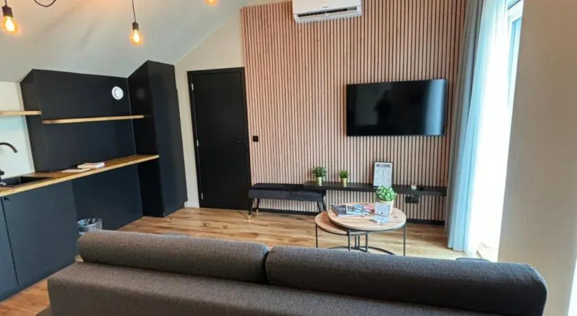 Hotel Mezza Notte - Image 1