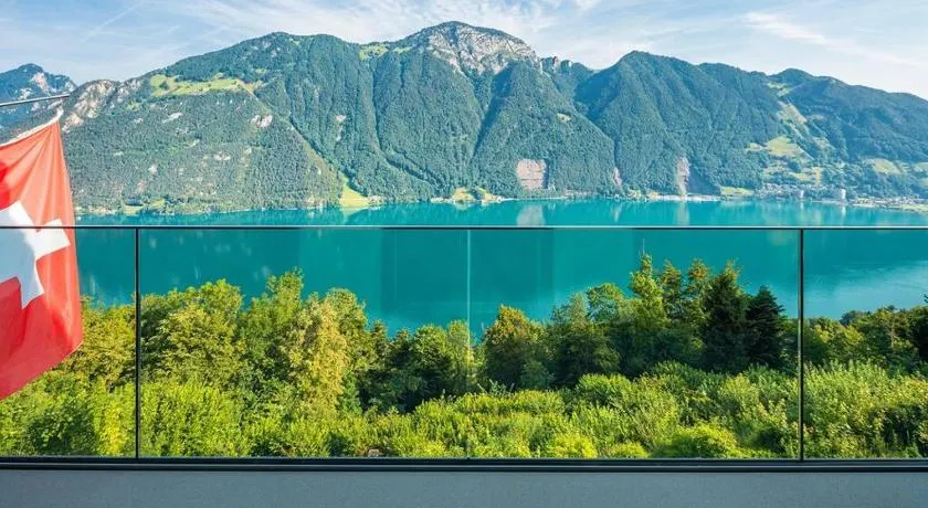 Exklusives Chalet mit traumhafter See- und Bergsicht - Image 1