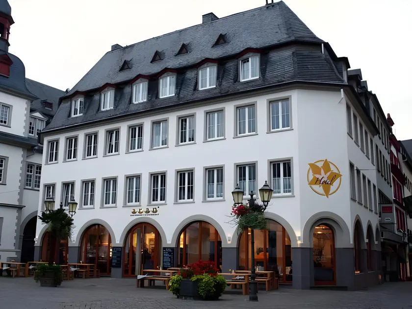 Altstadt Hotel & Café Koblenz - Image 1