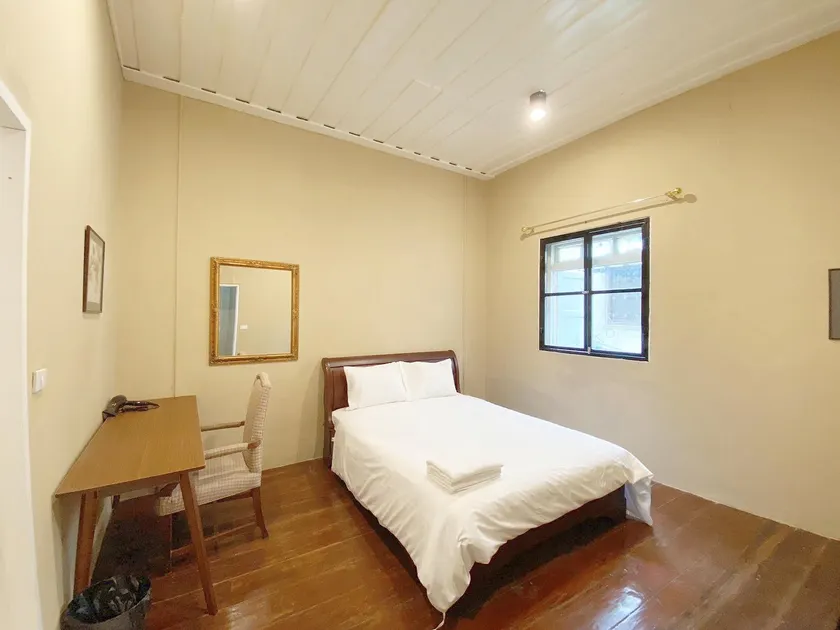 Rest Inn Yaowarat - Image 1