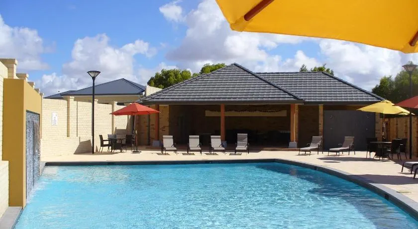 Port Denison Beach Resort - Image 1
