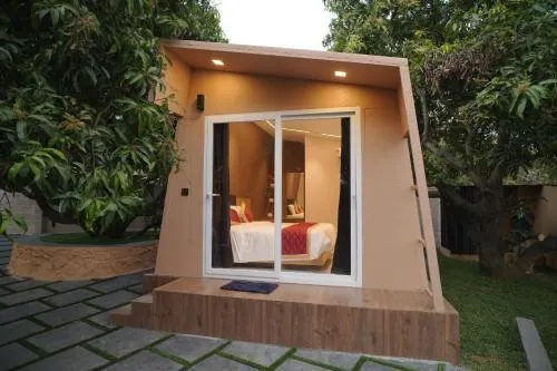 Bougainvillea HillView Retreat - Image 1