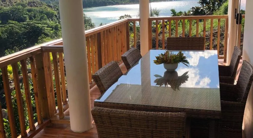 Ocean View Apartment - Image 1