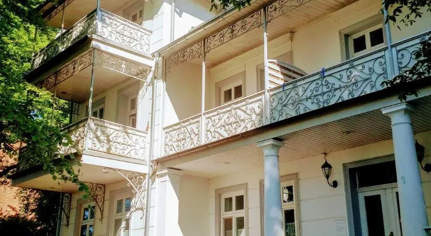Villa Sanssouci - Bäderstilvilla mit individuellen Wohnungen - Image 1