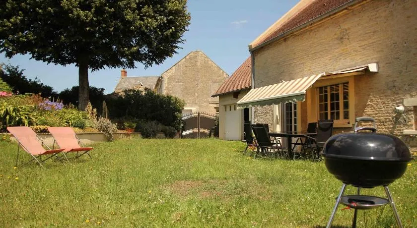 Maison de caractère Caprice Normand, jardin clos, 7min à pied des plages - Image 1