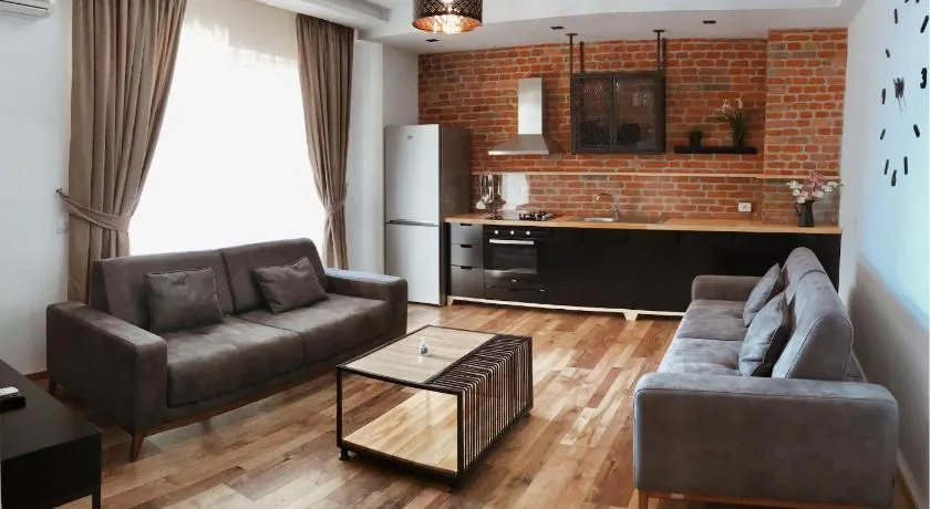 Aquamarine Apartments - Image 1