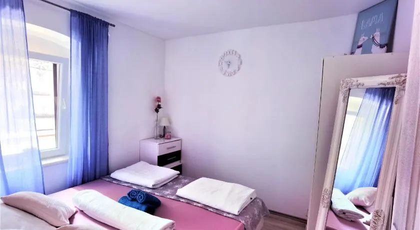 Apartment Chloe - Image 1