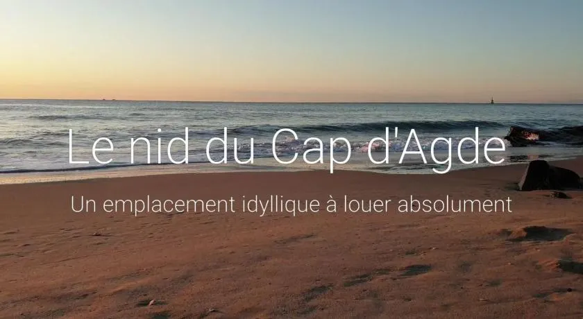 Résidence de standing la Pêcherie Spacieux T3 comme un cocon familial vue mer et sur l'avant port Sur le bout du bout de Cap d'Agde seule cap en Occitanie - Image 1