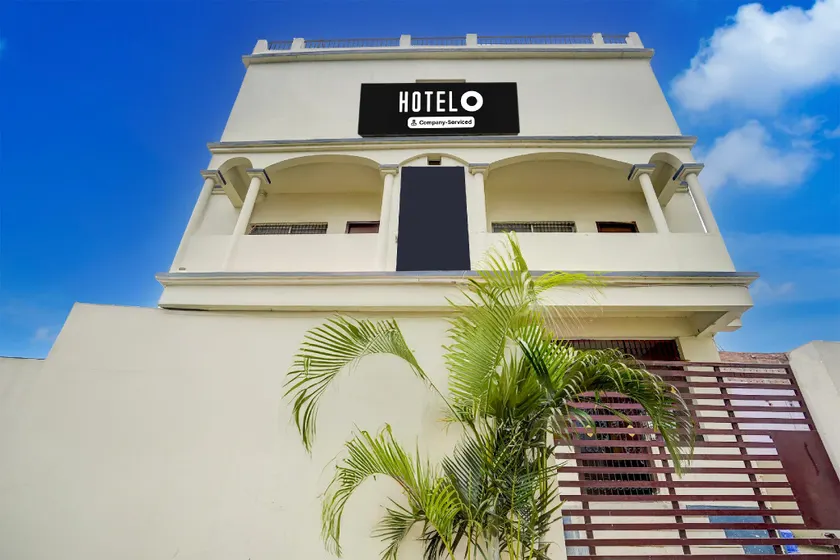 Hotel O Patliputra Bus Terminal Formerly Awadh Palace - Image 1