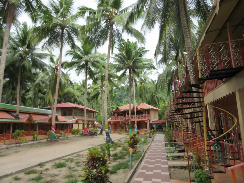 Gold India Beach Resort - Image 1