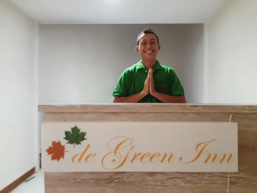 De Green Inn Serua - Image 1