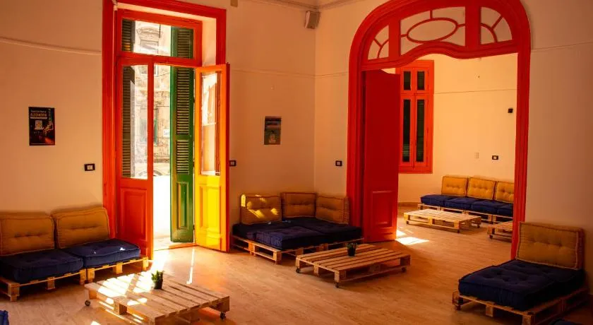 Ithaka Raml Hostel - Image 1
