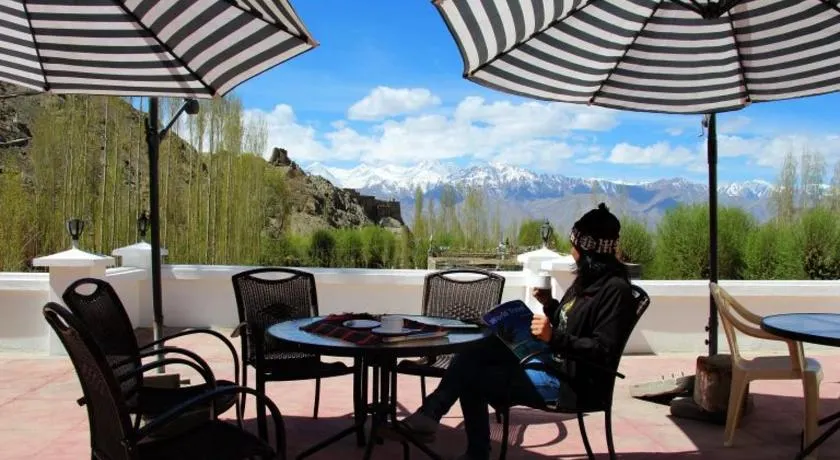 Smanla guest house - Image 1