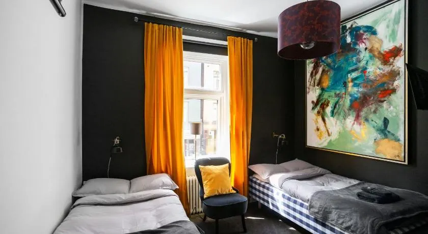 Eight Rooms - Image 1