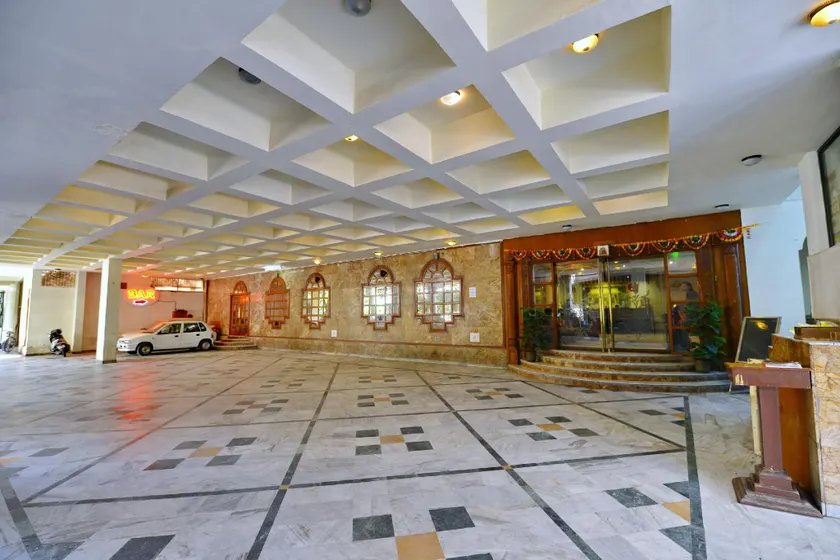 Hotel O Prime Residency - Image 1