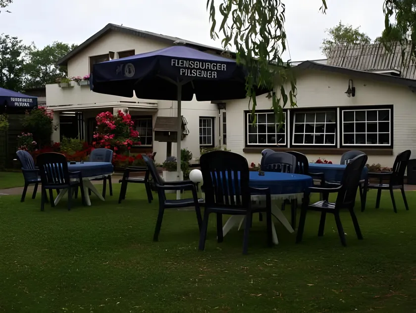 Hotel-Restaurant Faehr-Cafe - Image 1