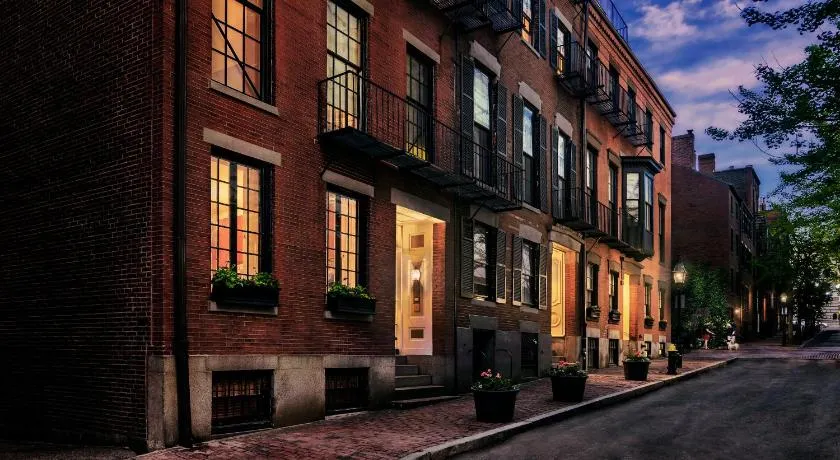 Charming & Stylish Studio on Beacon Hill #11 - Image 1