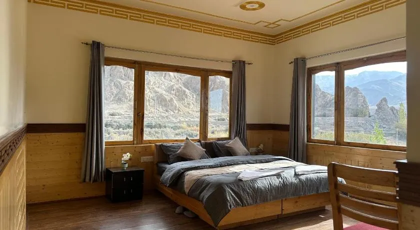 Blue Yak Resort - Image 1