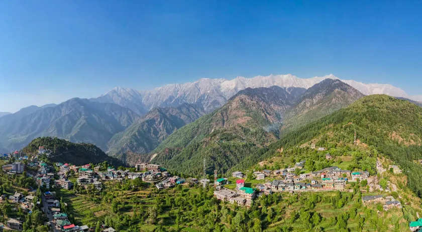 Hotel Bob's N Barley Luxury Room Best Hotel in McLeod Ganj - Image 1