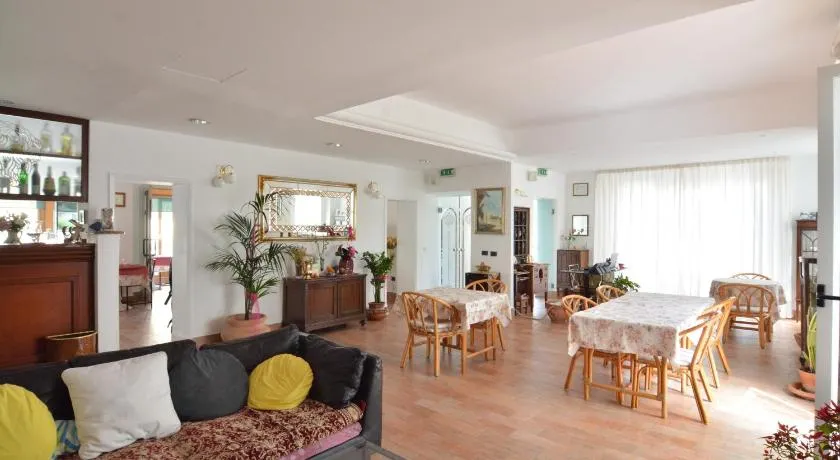 Hotel Galassi - Image 1