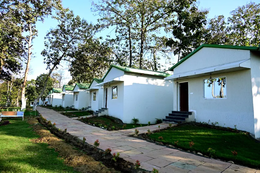 THE GOLDEN WOODS RESORT - Image 1
