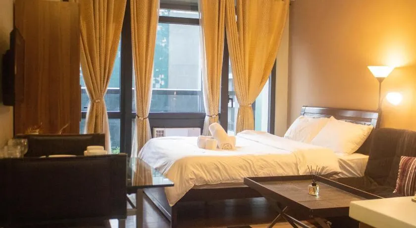The Gramercy Residences - Image 1