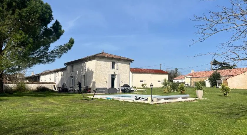 Domaine des Pierres Blanches - Epargnes - Image 1