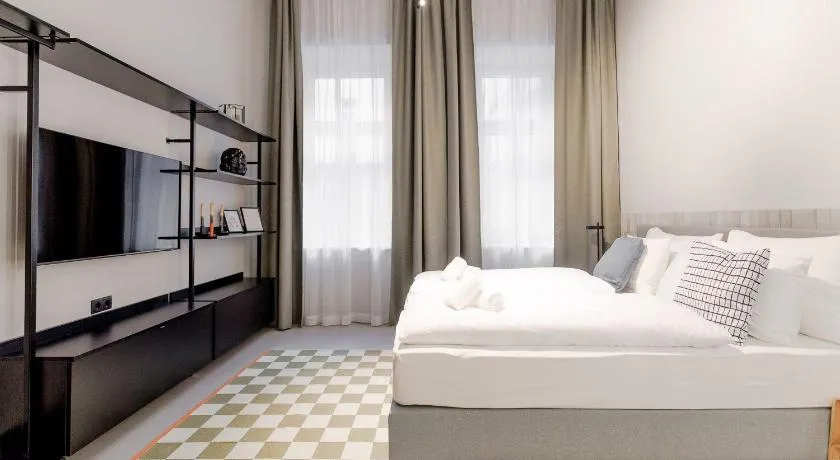 Boutique Design Studios in Vienna Center, Walk to Karlsplatz, Opera - Image 1