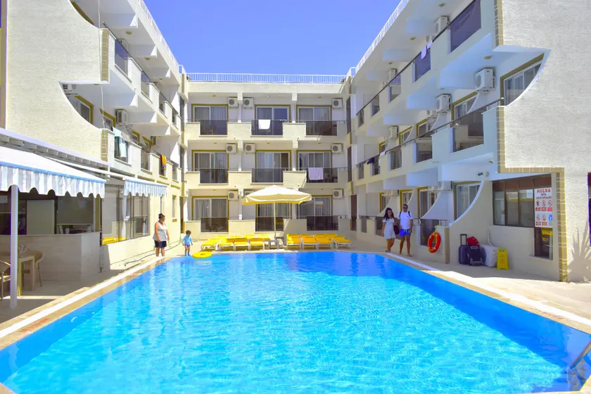 Mulka Hotel - Image 1