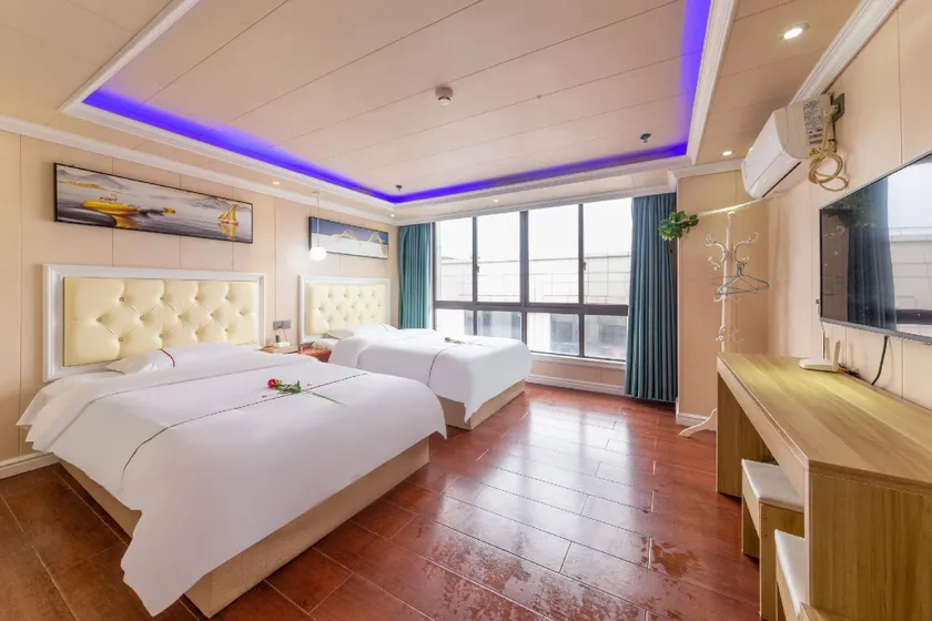 Jingyue Hotel - Image 1