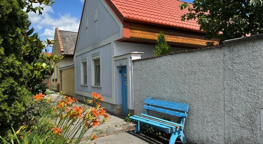 Alla - Image 1