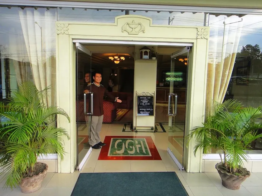 Orange Grove Hotel - Image 1