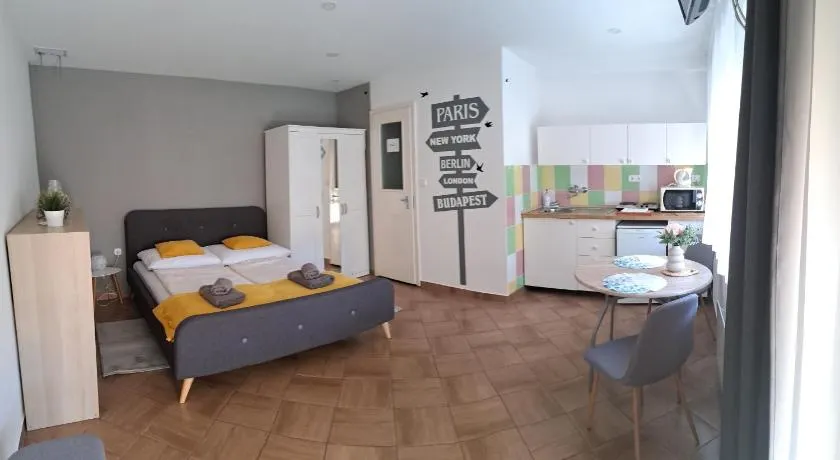 Anna's House - Image 1