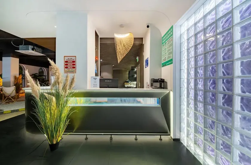 Jishe Hotel (Foshan Lingnan Tiandi Zumiao Metro Station Branch) - Image 1