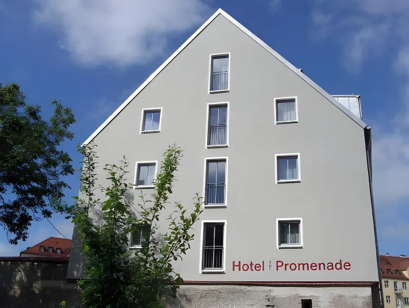 Hotel zur Promenade - Image 1